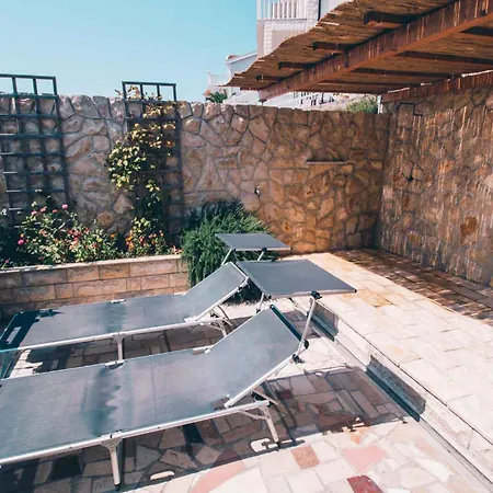 In Okrug Gornji With Two-bedrooms 2 Apartment